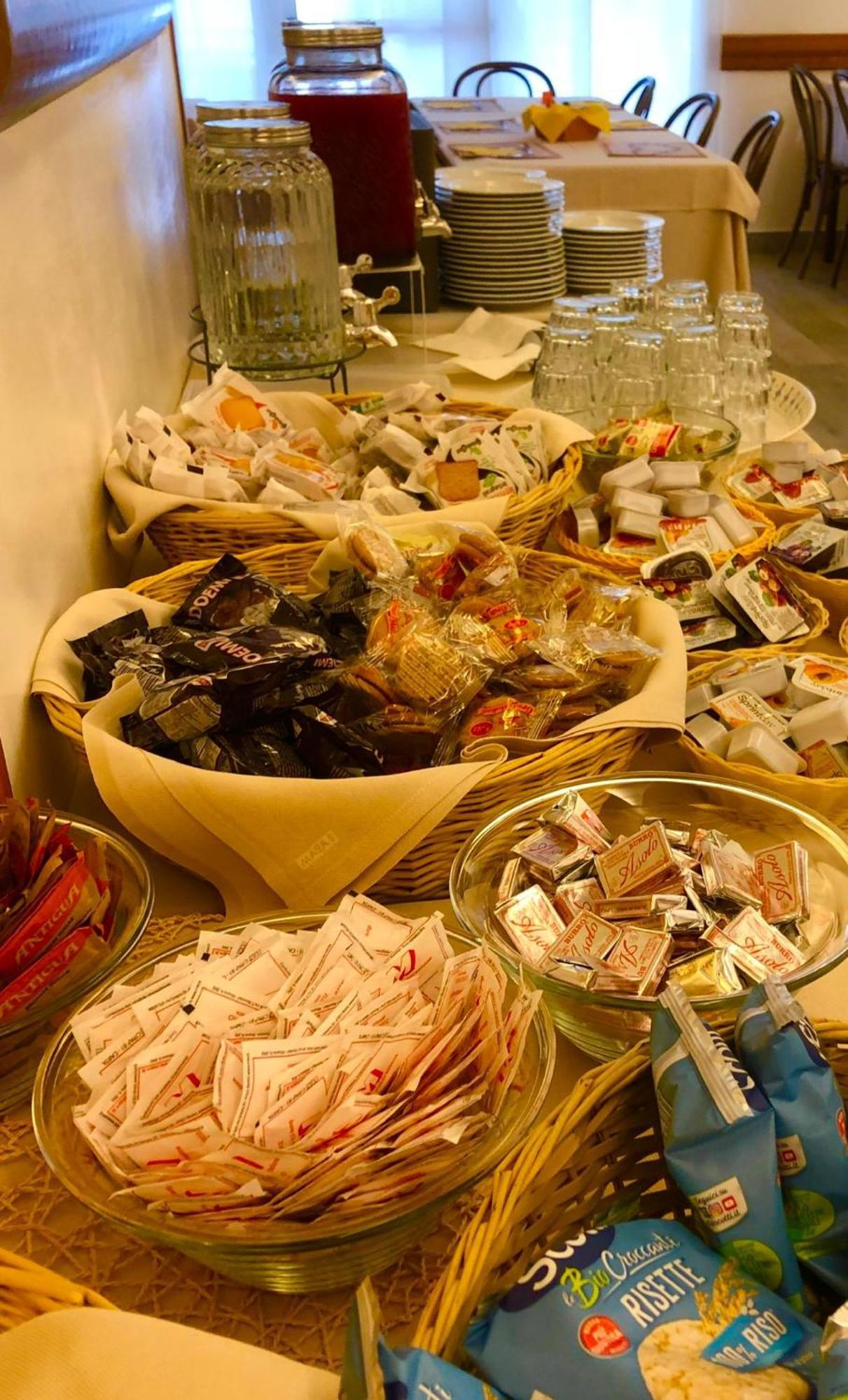 Hotel Alessi** Rimini Luaran gambar