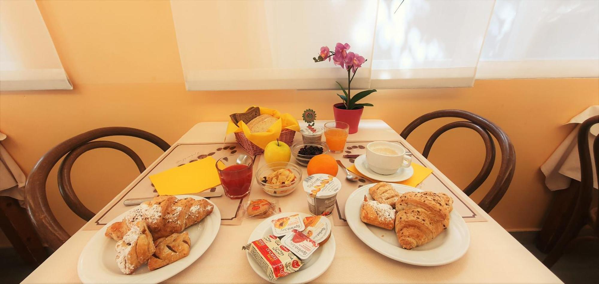 Hotel Alessi** Rimini Luaran gambar