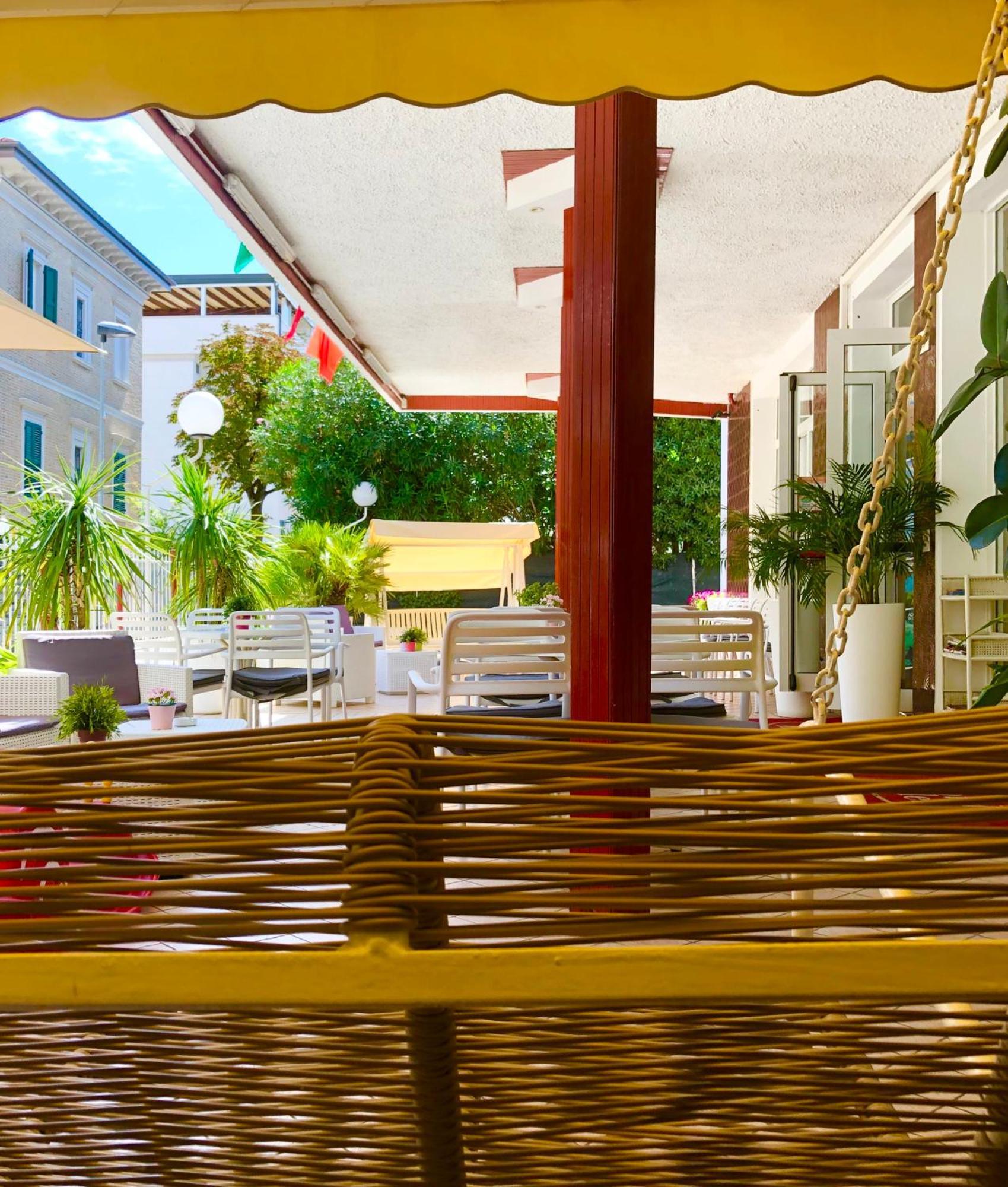 Hotel Alessi** Rimini Luaran gambar